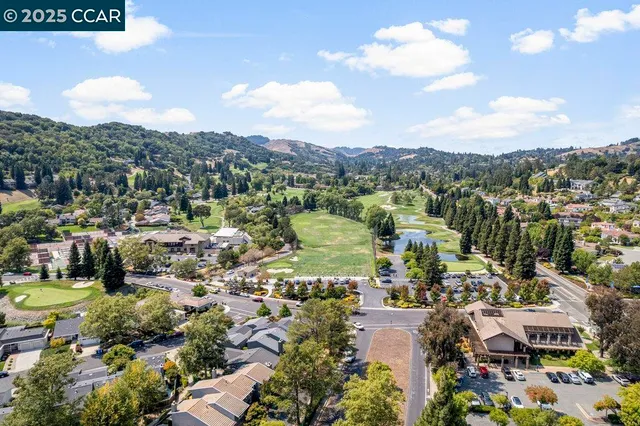 $1,385,000 | 117 Wallace Circle, Moraga, CA 94556