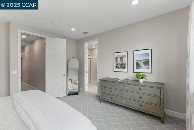 $1,385,000 | 117 Wallace Circle, Moraga, CA 94556