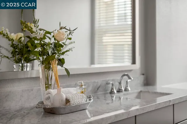 $1,385,000 | 117 Wallace Circle, Moraga, CA 94556