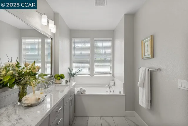 $1,385,000 | 117 Wallace Circle, Moraga, CA 94556