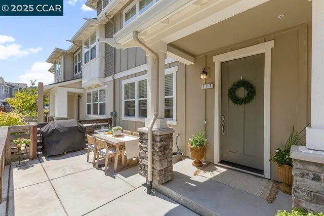 $1,385,000 | 117 Wallace Circle, Moraga, CA 94556