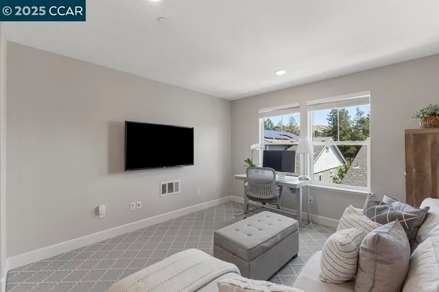 $1,385,000 | 117 Wallace Circle, Moraga, CA 94556