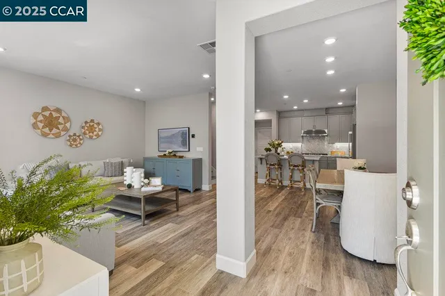 $1,385,000 | 117 Wallace Circle, Moraga, CA 94556