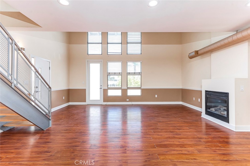 596 South Brea Boulevard Brea, CA 92821 - Photo 10 of 33