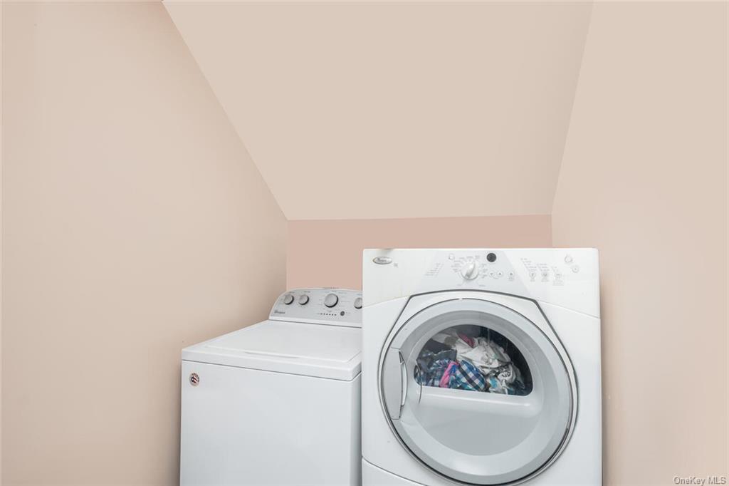 66 Devoe Avenue Yonkers, NY 10705 - Photo 23 of 34