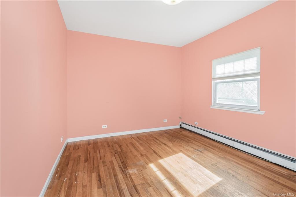 66 Devoe Avenue Yonkers, NY 10705 - Photo 9 of 34