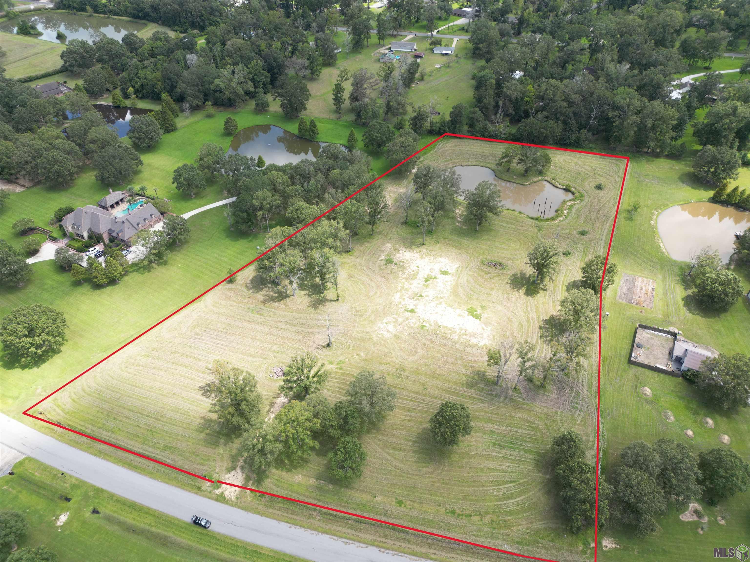 22222 Rabbit Run Drive Baton Rouge, LA 70817 - Photo 3 of 12 Gallery Image 3
