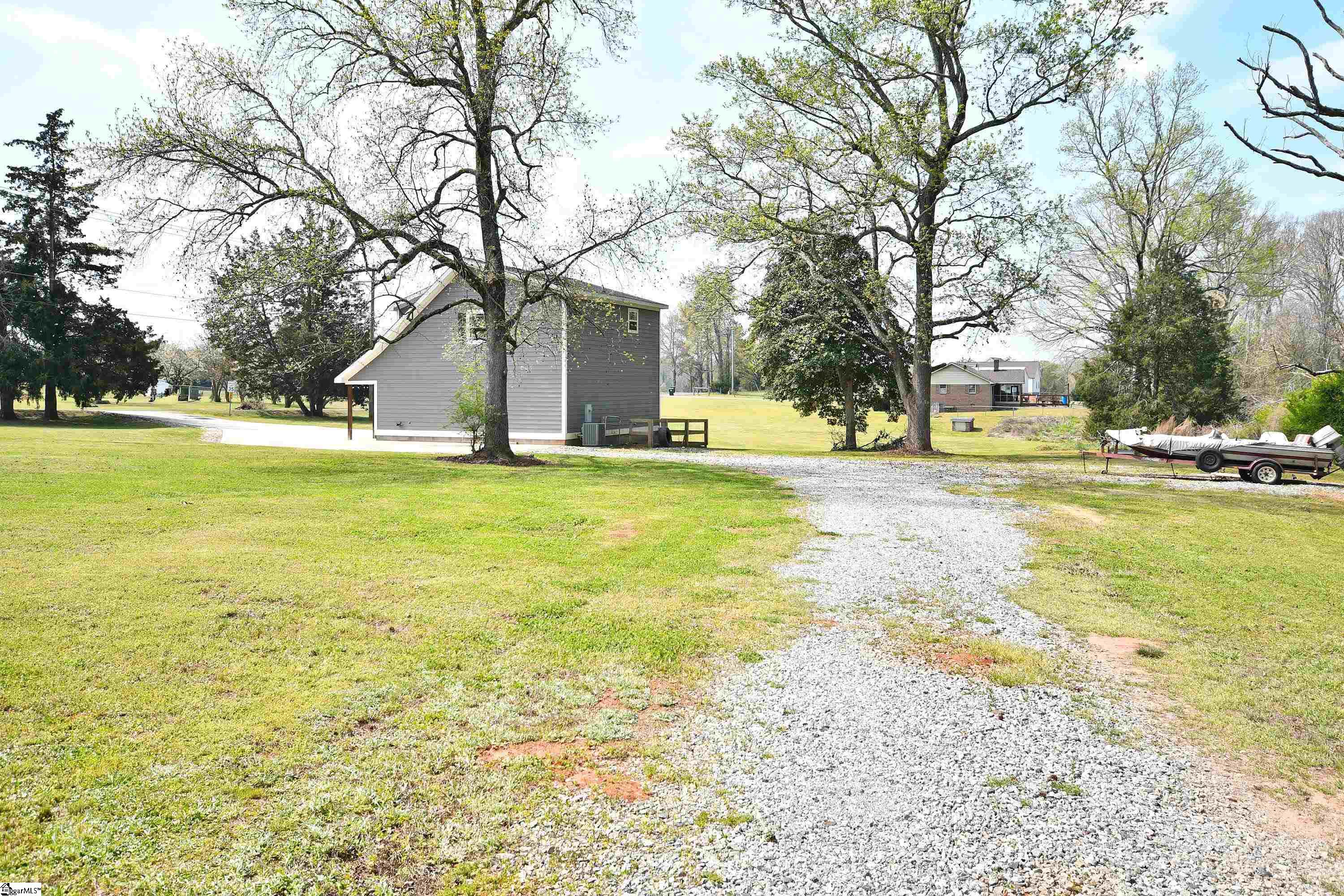 606 Lamar Mitchell Road Belton, SC 29627 - Photo 7 of 41 Gallery Image 7