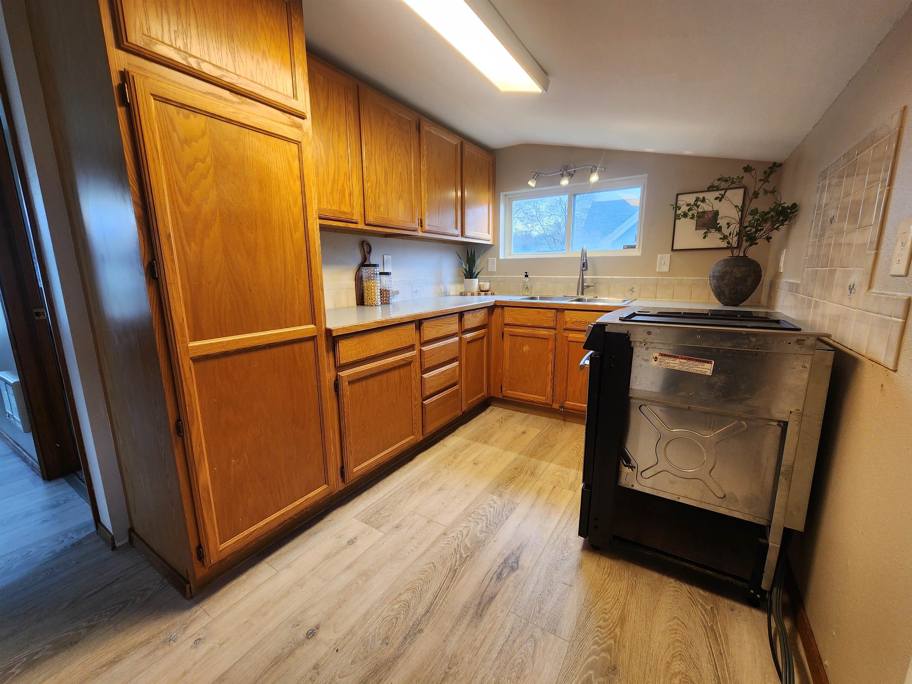 520 South Ferrall Street Spokane, WA 99202 - Photo 13 of 21