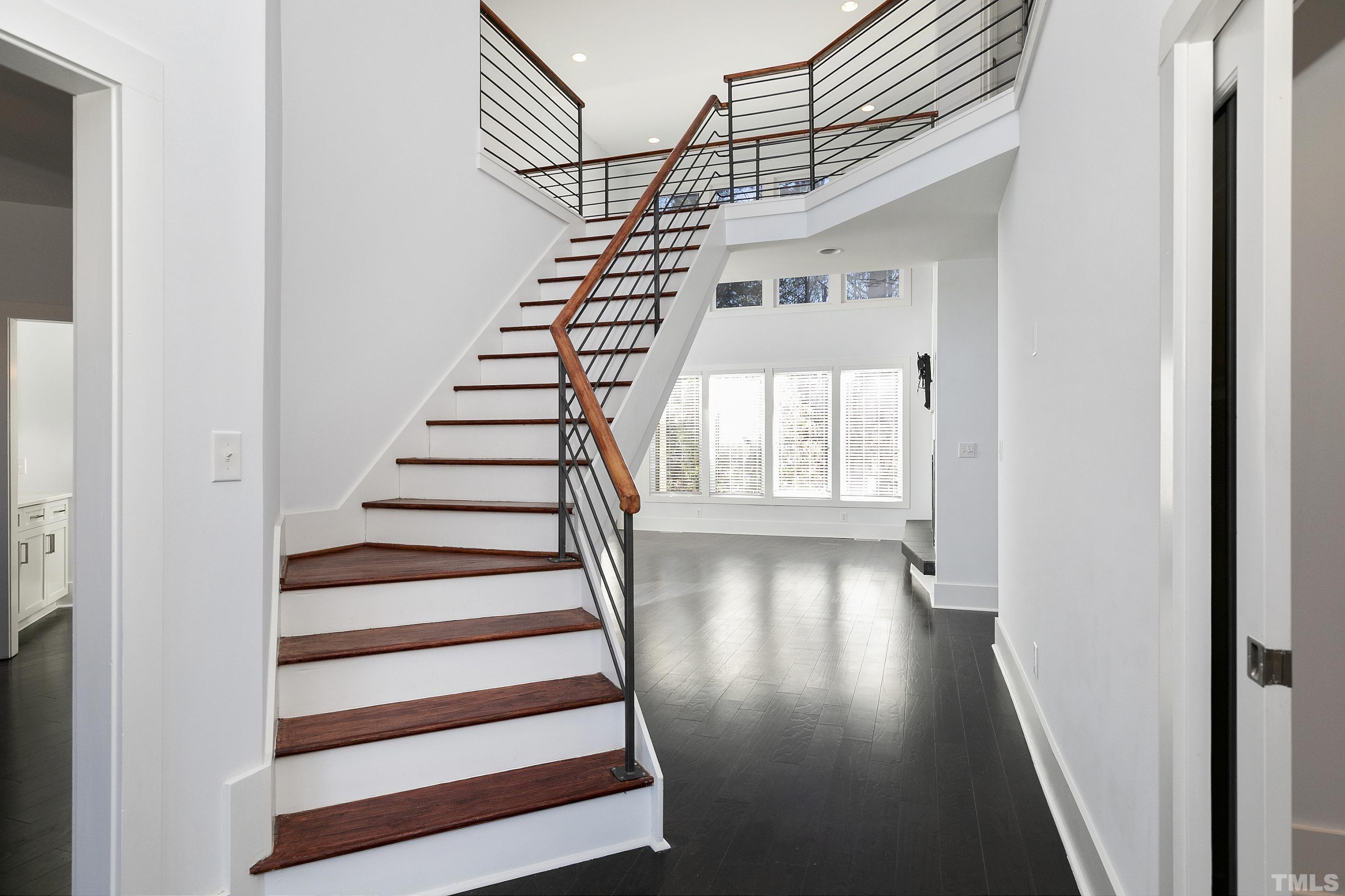 5616 Greenevers Drive Raleigh, NC 27613 - Photo 5 of 58 Gallery Image 5