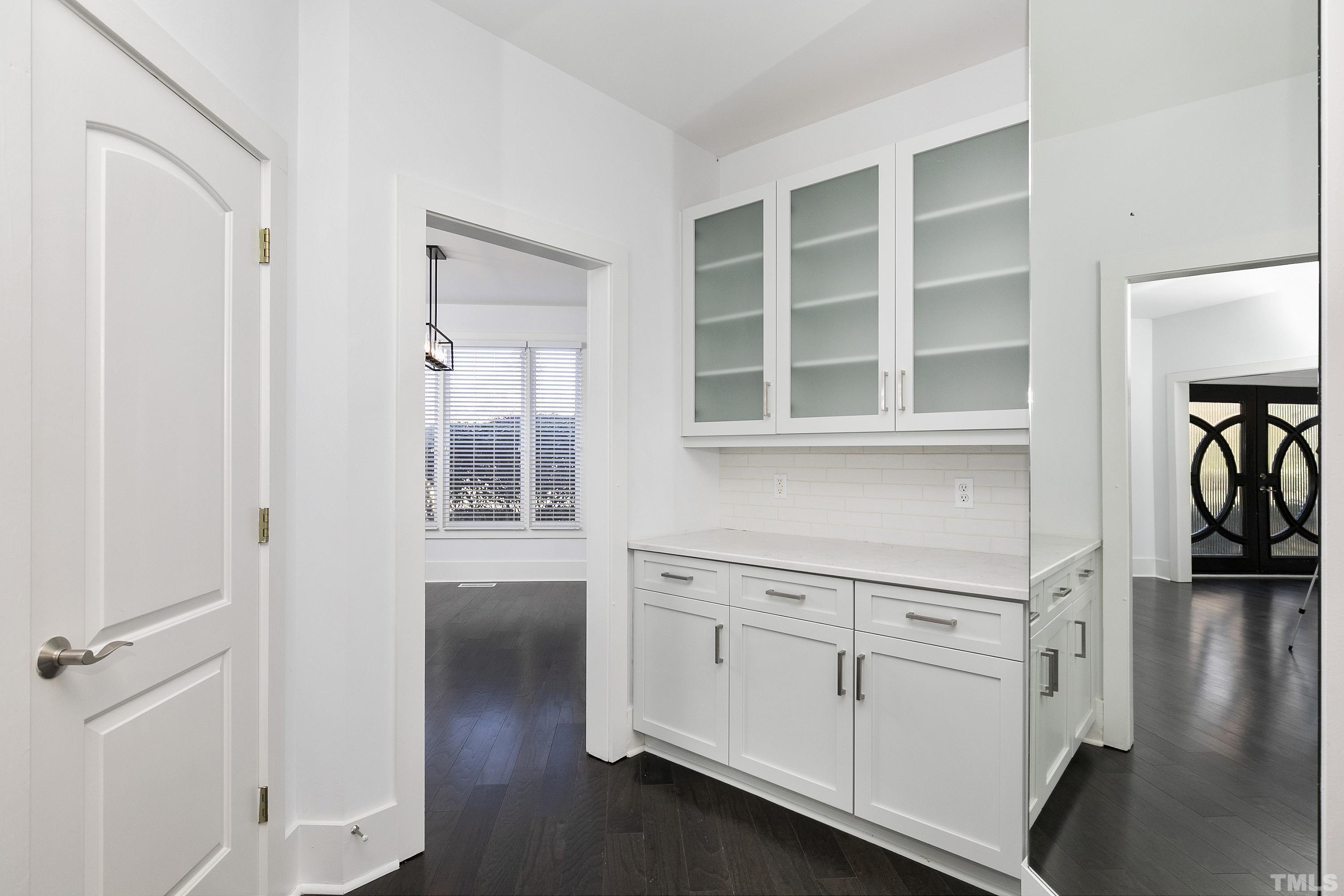 5616 Greenevers Drive Raleigh, NC 27613 - Photo 10 of 58 Gallery Image 10