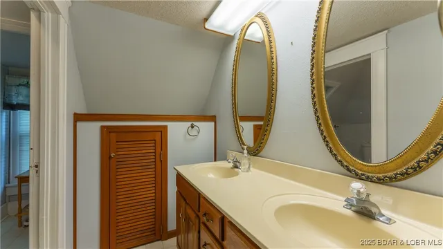 $325,000 | 87 Outback Loop, Linn Creek, MO 65052