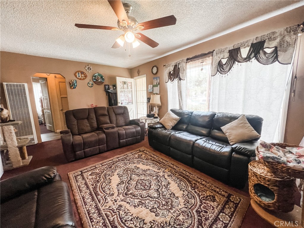 8206 Jackson Street Paramount, CA 90723 - Photo 6 of 9