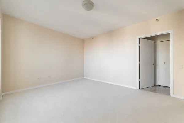 $3,600 | 57 East Delaware Place, Unit 3204, Chicago, IL 60611