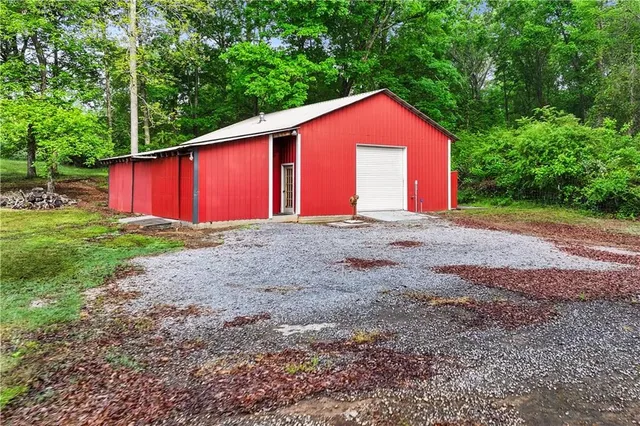 $985,000 | 65 Maude White Road, Kingston, GA 30145