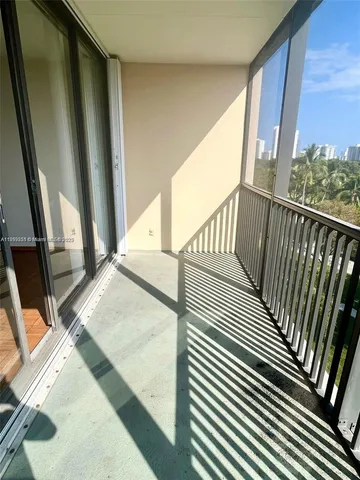 $1,750 | 3101 North Country Club Drive, Unit 603, Aventura, FL 33180