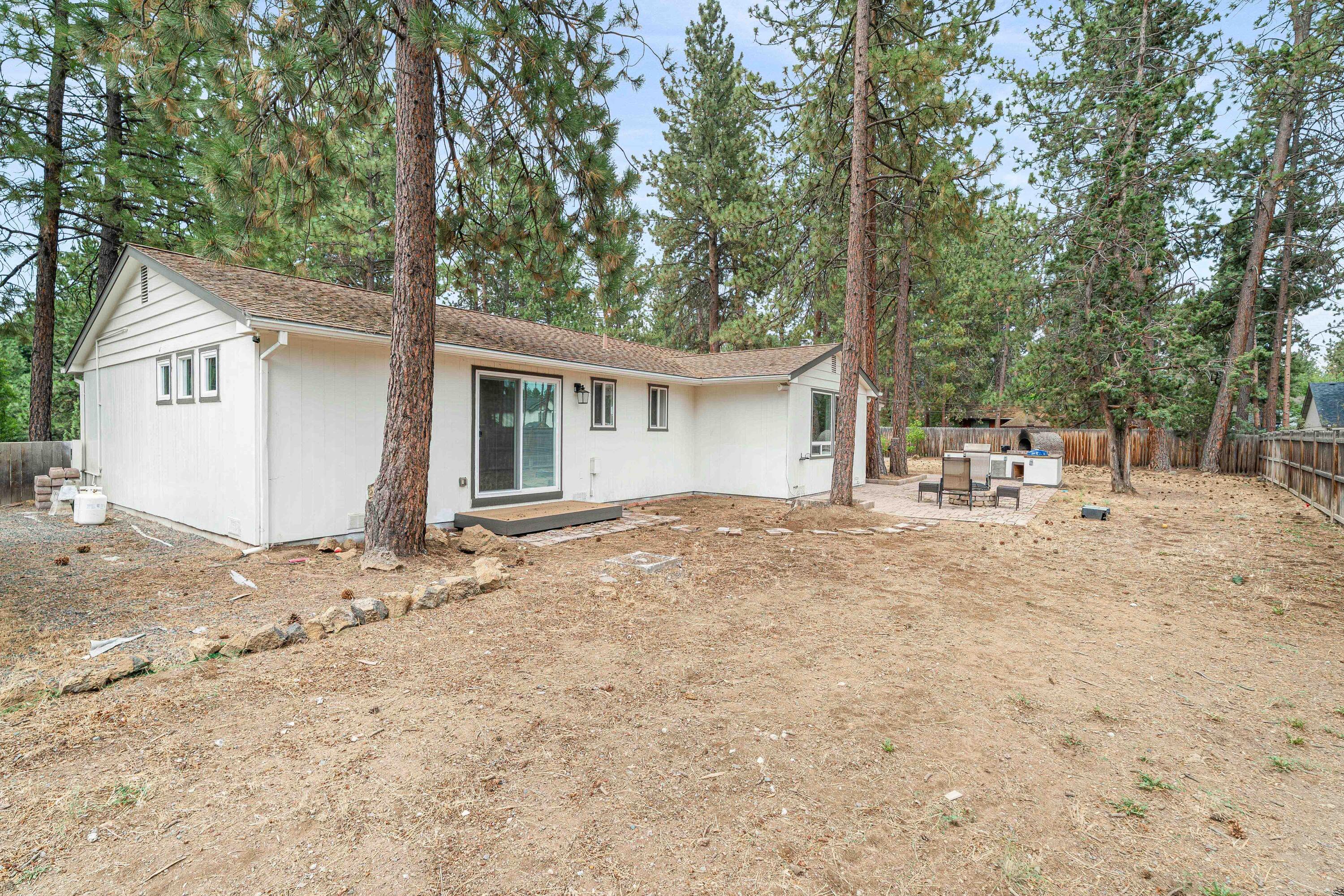60889 Parrell Road Bend, OR 97702 - Photo 25 of 35 34-New