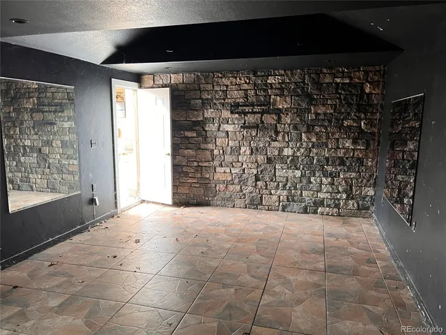 $370,000 | 1470 West Byers Place, Denver, CO 80223