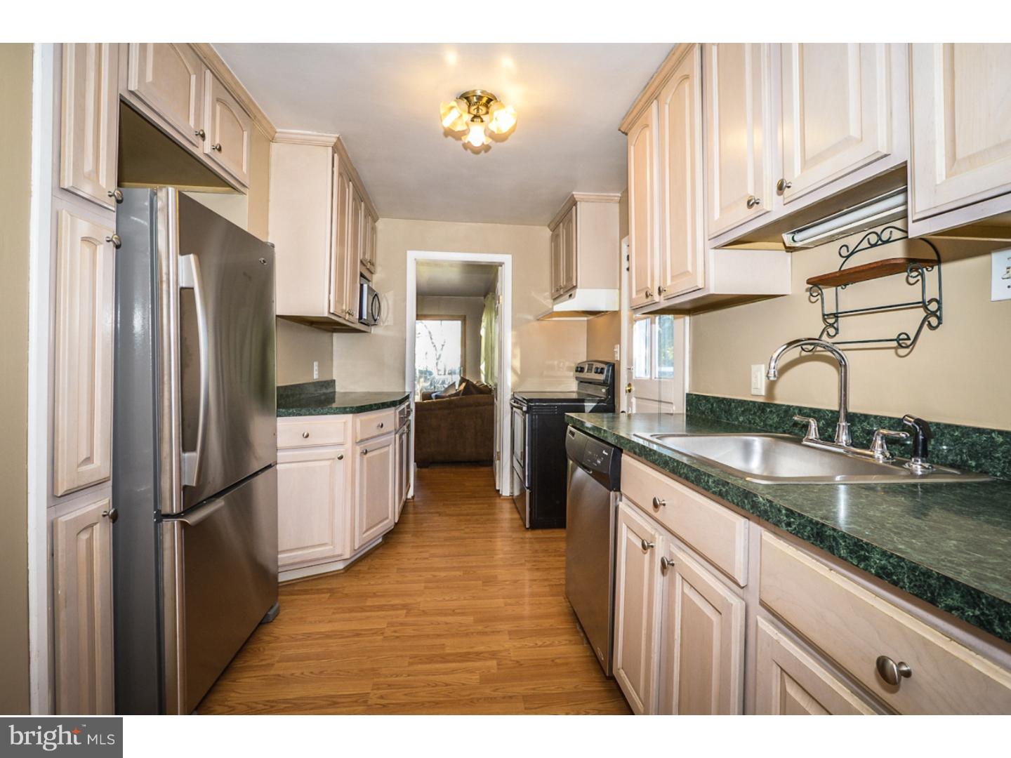 416 Crescent Road Hatboro, PA 19040 - Photo 12 of 24 Kitchen