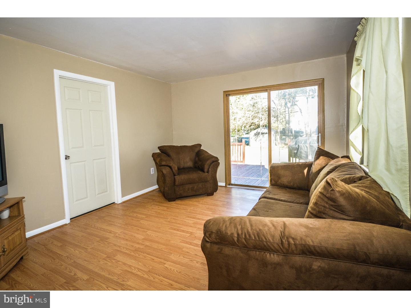 416 Crescent Road Hatboro, PA 19040 - Photo 15 of 24 Family Room