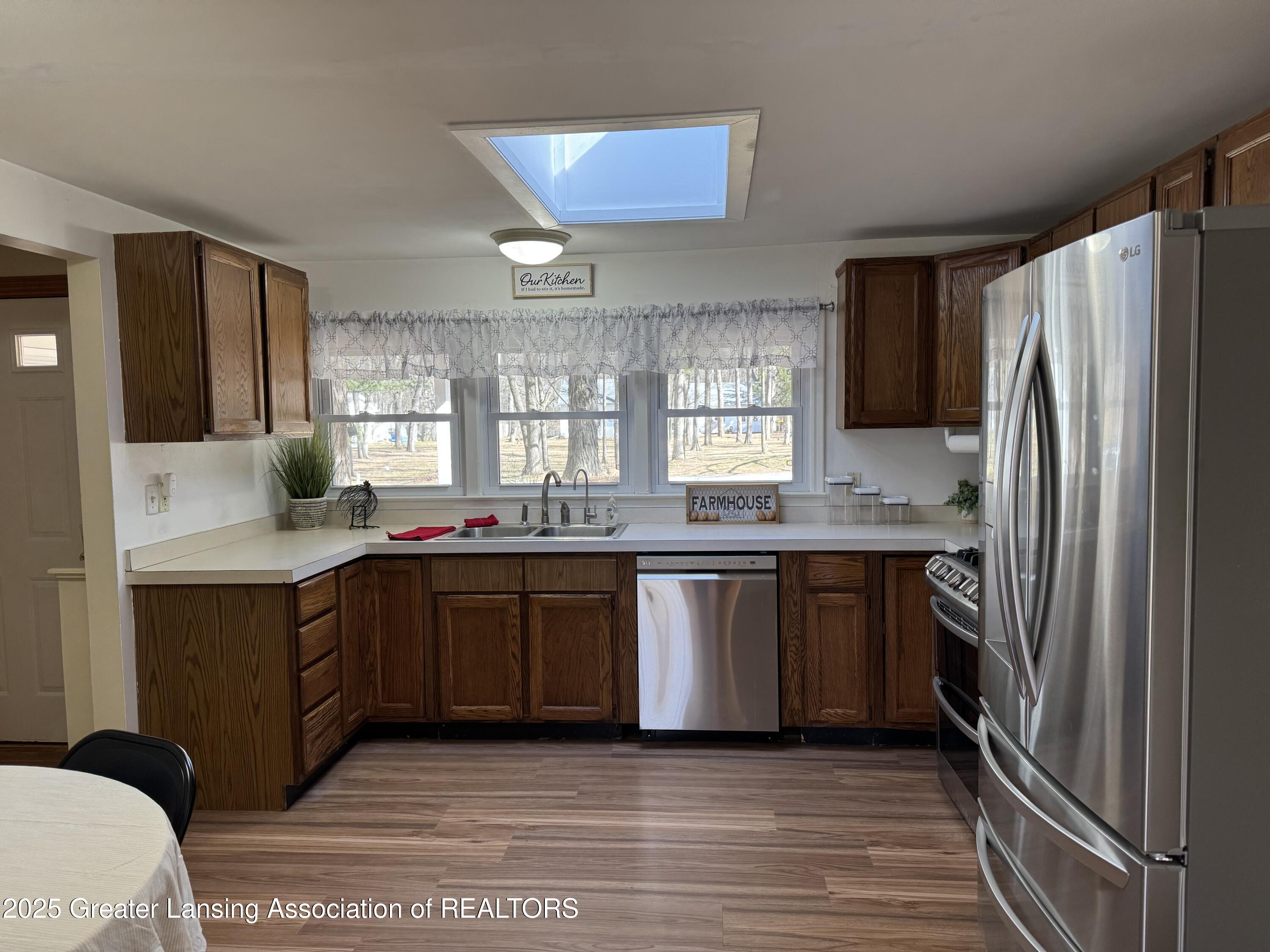 4589 Van Atta Road Okemos, MI 48864 - Photo 8 of 27 IMG_0091