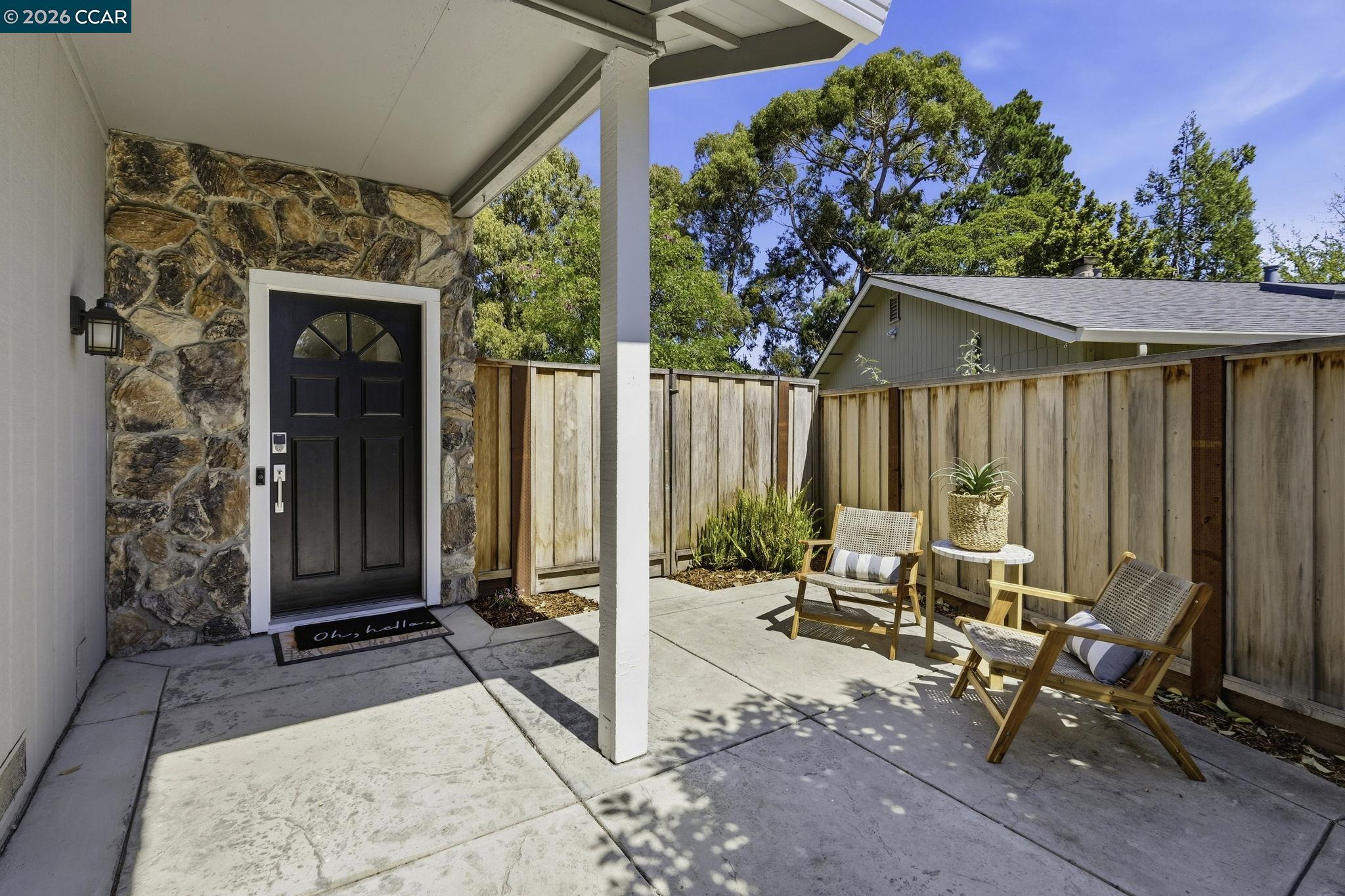 319 La Paz Court San Ramon, CA 94583 - Photo 2 of 32