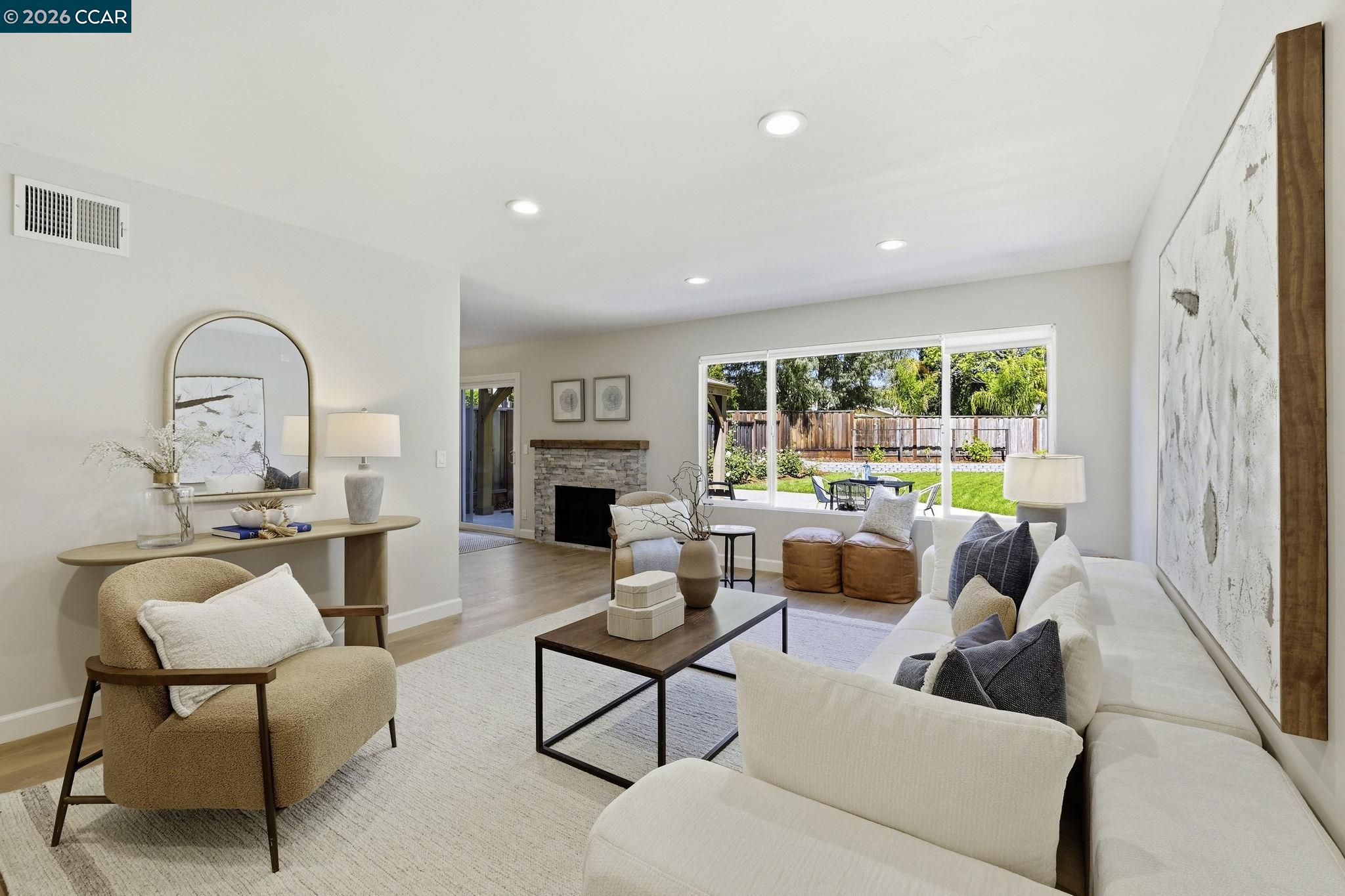 319 La Paz Court San Ramon, CA 94583 - Photo 4 of 32