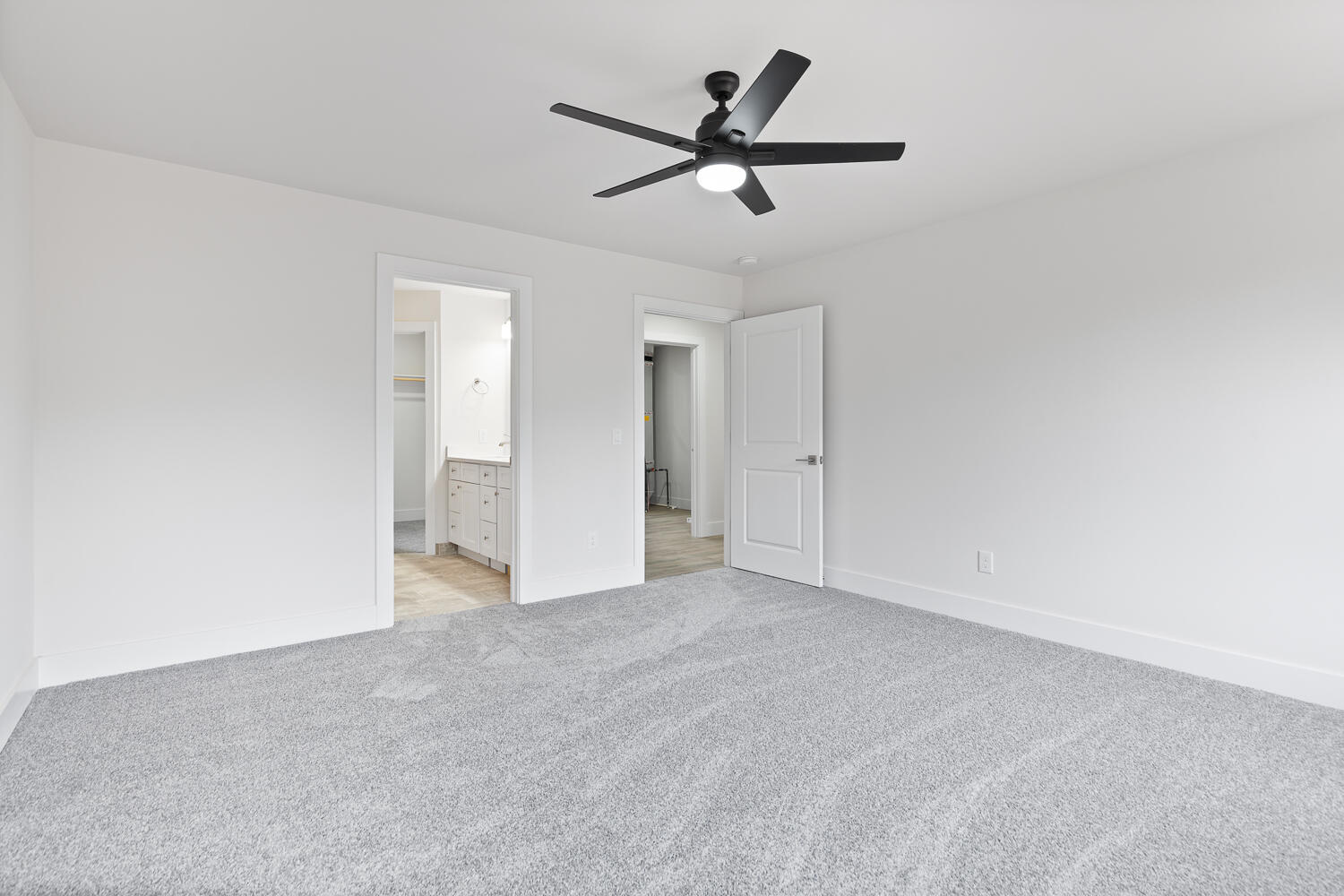 2515 Clinton Way Jackson, MI 49201 - Photo 25 of 34 2011-Green-Acres-Dr-1029