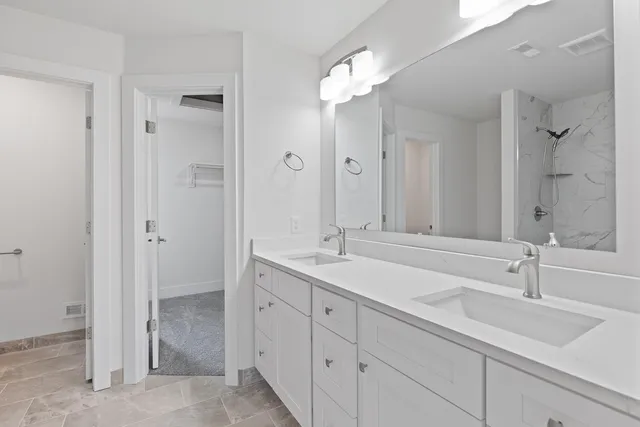 $295,300 | 2515 Clinton Way, Jackson, MI 49201