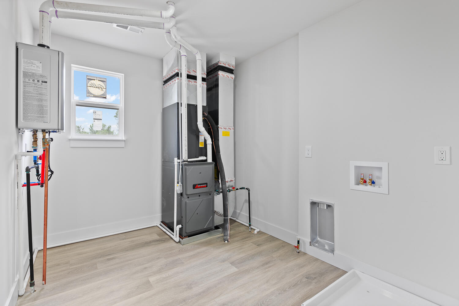 2515 Clinton Way Jackson, MI 49201 - Photo 28 of 34 2011-Green-Acres-Dr-1032