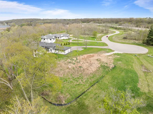 $1,795,000 | W4540 Lakeview Gln Drive, Geneva, WI 53147
