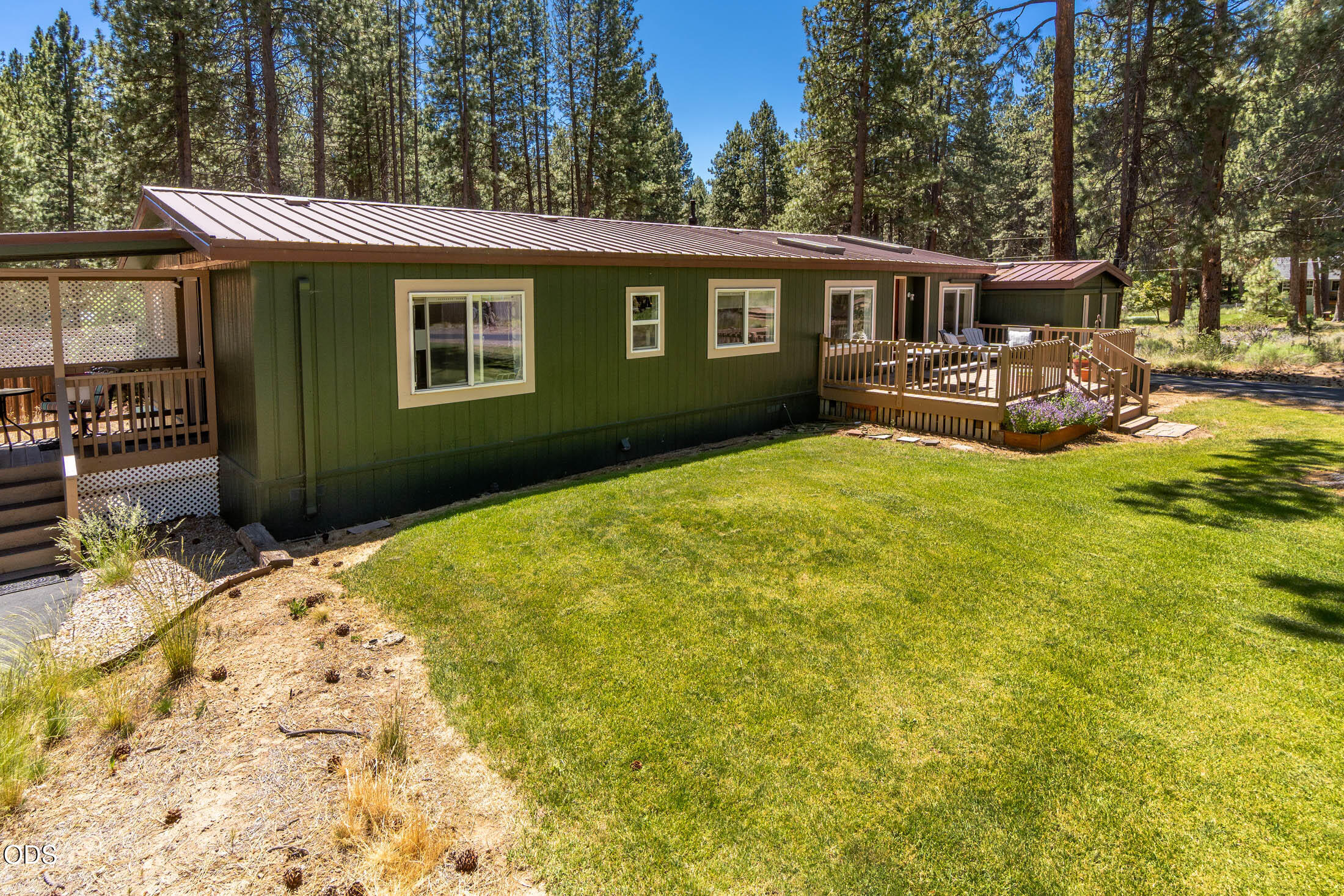 19176 Indian Summer Road Bend, OR 97702 - Photo 3 of 29