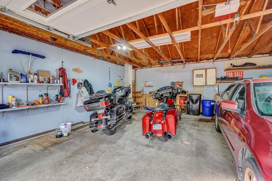 400 Old Greene Road Lewiston, ME 04240 - Photo 28 of 32 400 Old Green Rd_140 garage 2