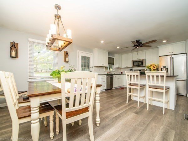 649 Middle Road Acushnet, MA 02743 - Photo 10 of 29