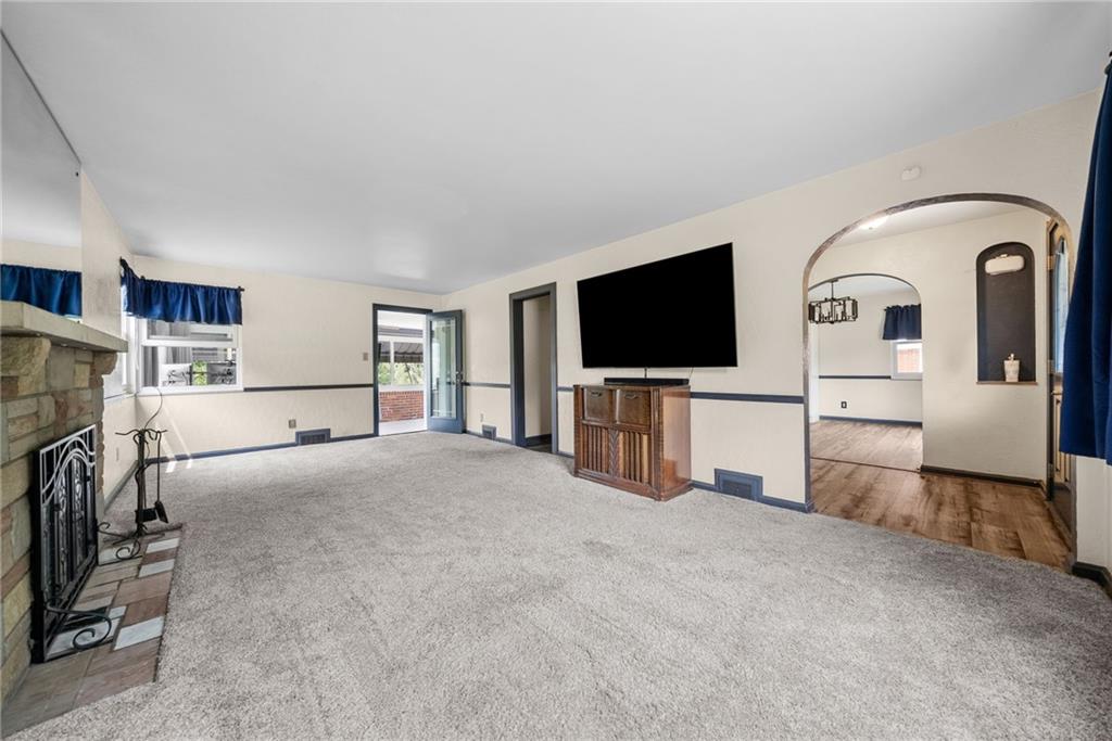 4768 Rolling Hills Road Pittsburgh, PA 15236 - Photo 5 of 49 Gallery Image 5