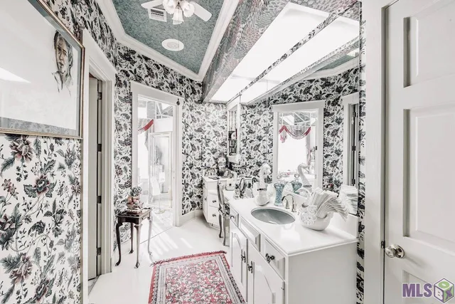 $1,650,000 | 444 Oak Alley Drive, Houma, LA 70360