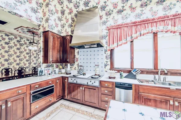 $1,650,000 | 444 Oak Alley Drive, Houma, LA 70360