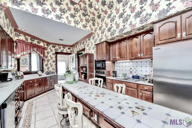 $1,650,000 | 444 Oak Alley Drive, Houma, LA 70360