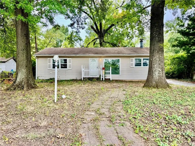 $1,519,000 | 117 Melody Lane, Belton, MO 64012