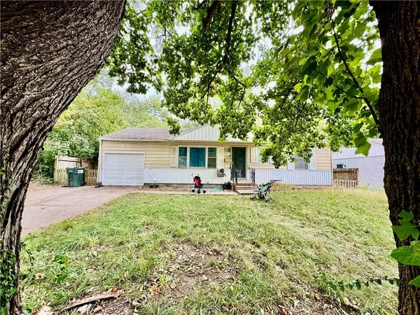 $1,519,000 | 117 Melody Lane, Belton, MO 64012