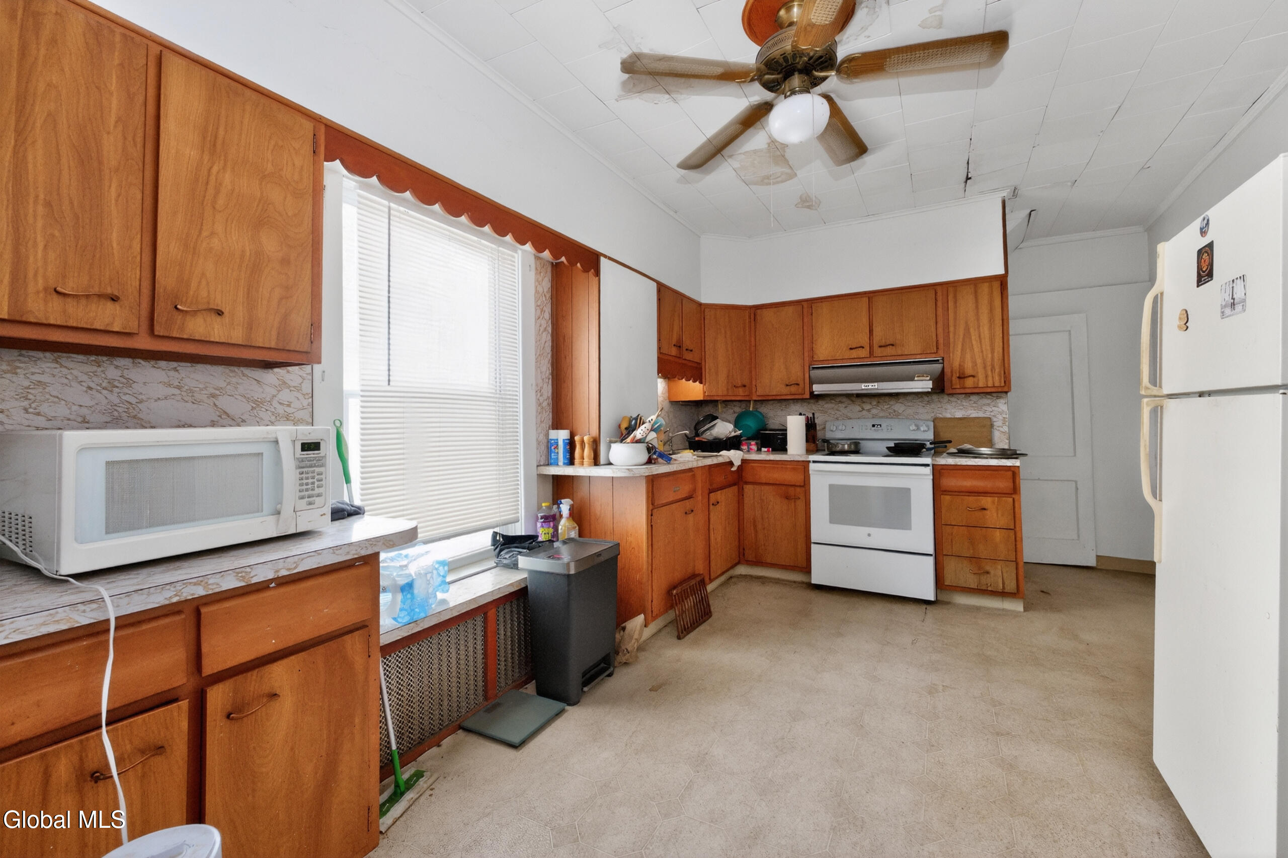 33 Osborne Road Albany, NY 12205 - Photo 11 of 31 1 Apt Down 6