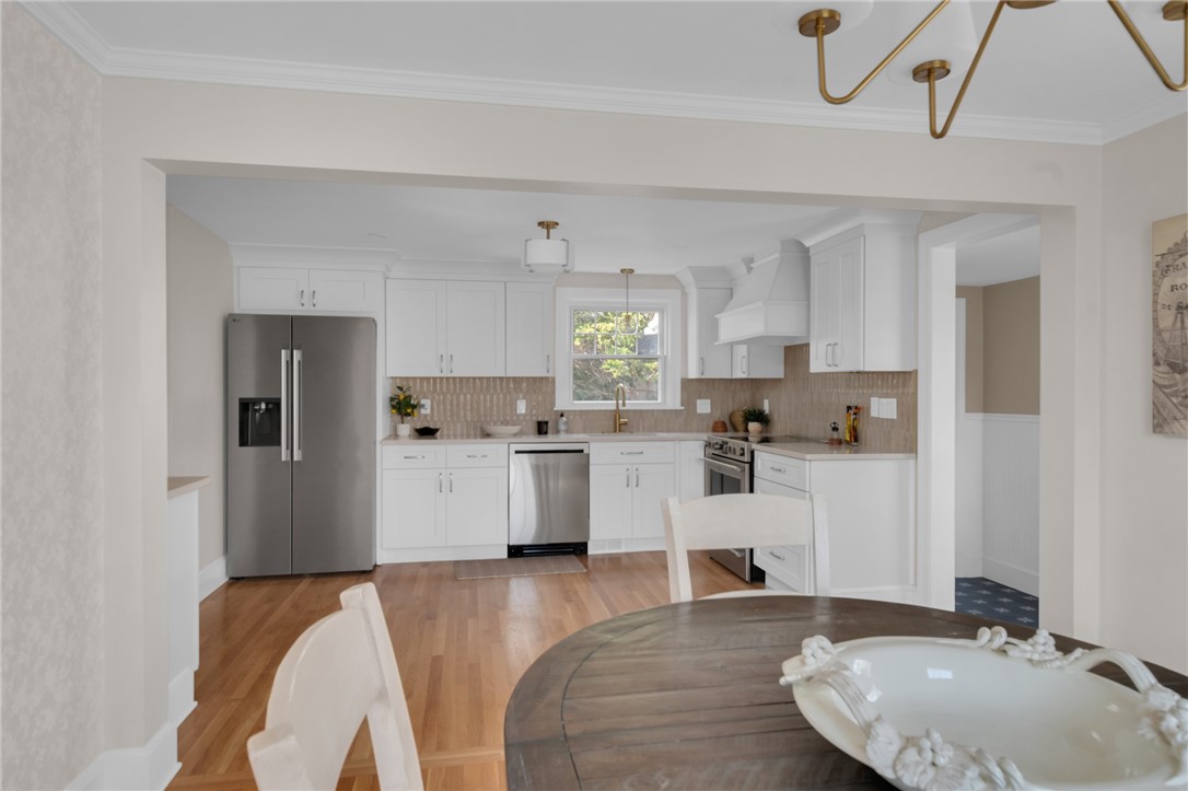 281 Spring Green Road Warwick, RI 02888 - Photo 2 of 39