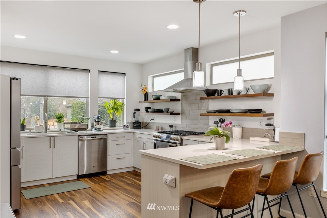5206 Delridge Way Southwest, Unit E Seattle, WA 98106 - Photo 11 of 28 Gallery Image 11
