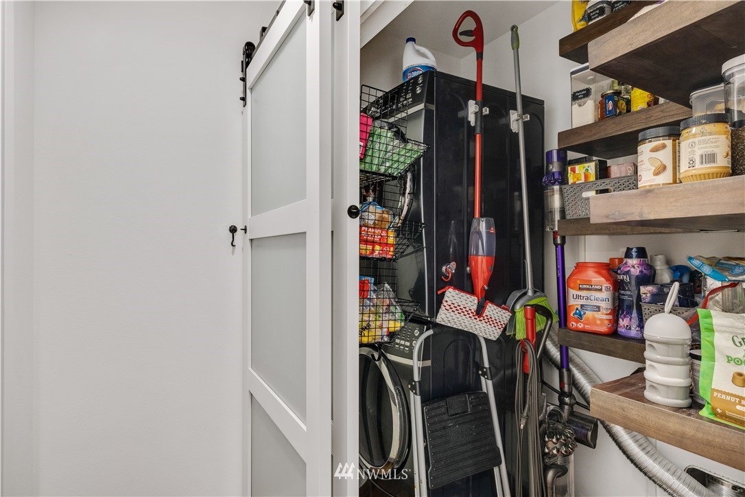 5206 Delridge Way Southwest, Unit E Seattle, WA 98106 - Photo 15 of 28 Gallery Image 15
