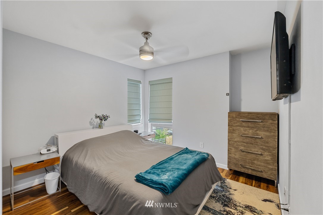5206 Delridge Way Southwest, Unit E Seattle, WA 98106 - Photo 19 of 28 Gallery Image 19
