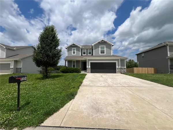 $364,999 | 9804 East 219th Circle, Peculiar, MO 64078