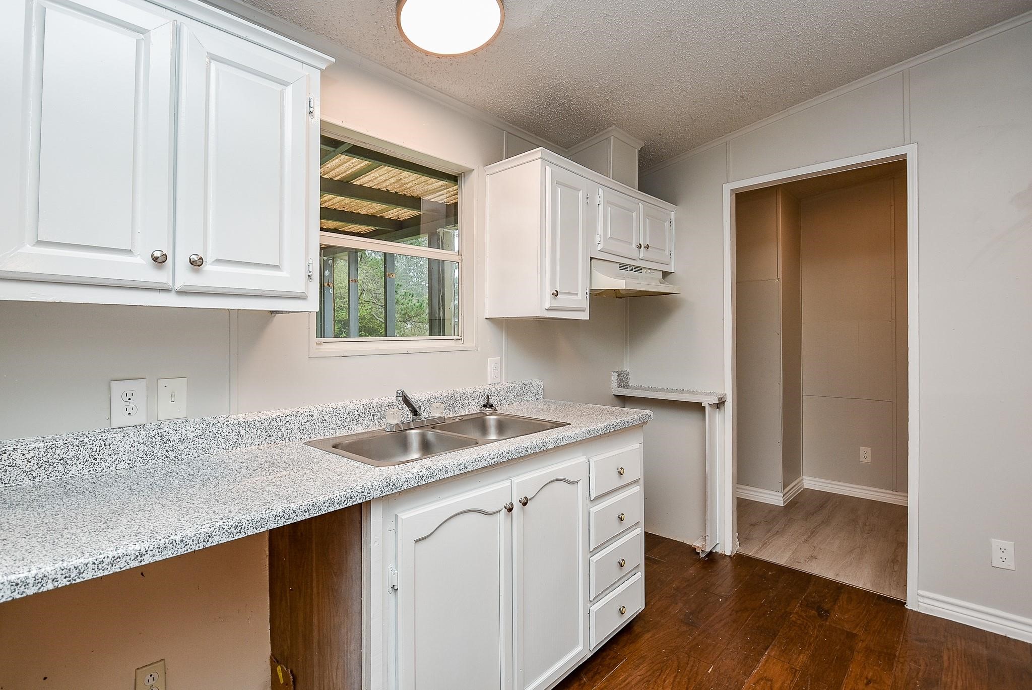 12754 Roy Harris Loop Conroe, TX 77306 - Photo 20 of 27