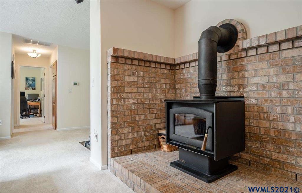 598 Rees Hill Road Southeast Salem, OR 97306 - Photo 24 of 42