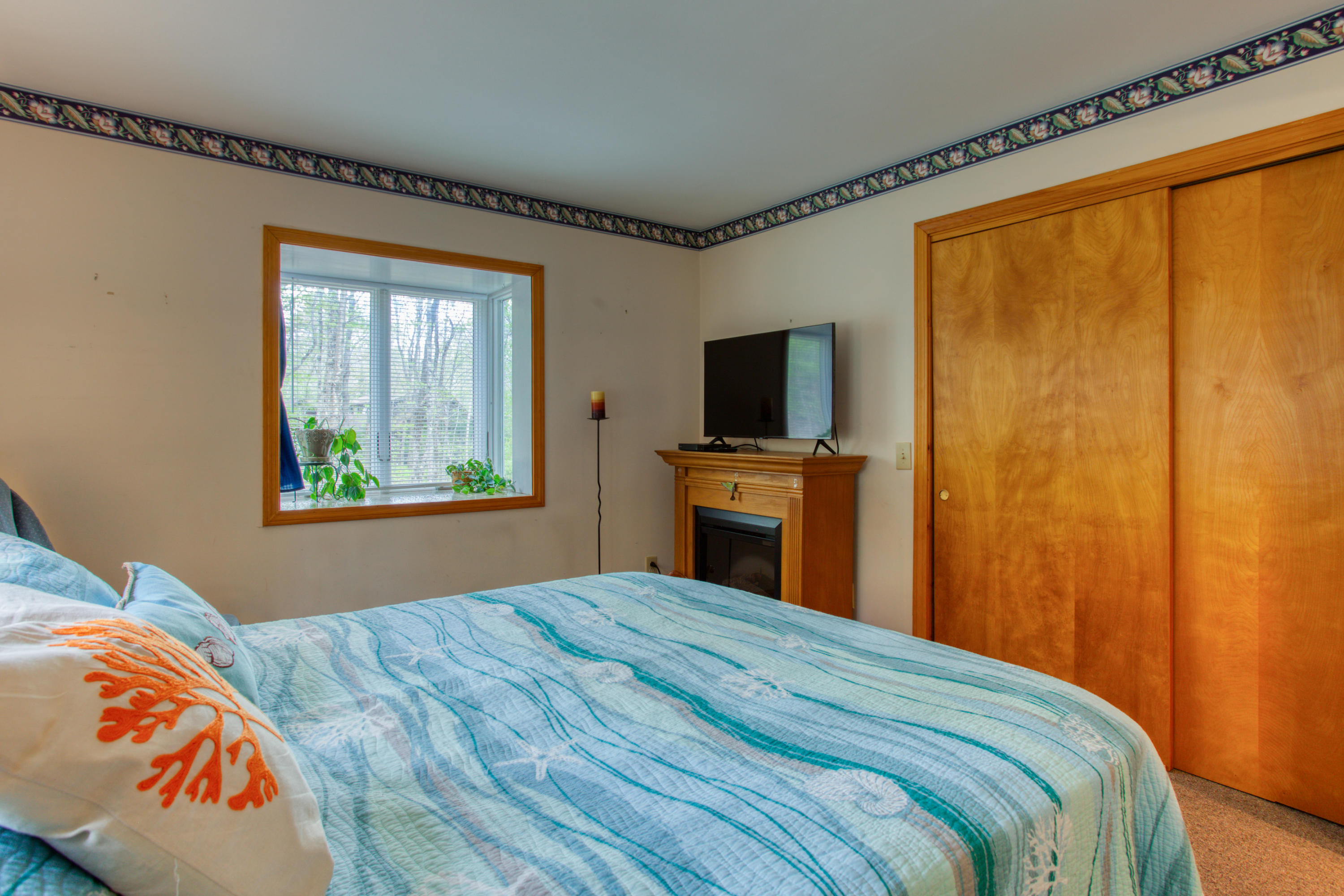9 Cliff Road Boothbay, ME 04537 - Photo 15 of 22 11