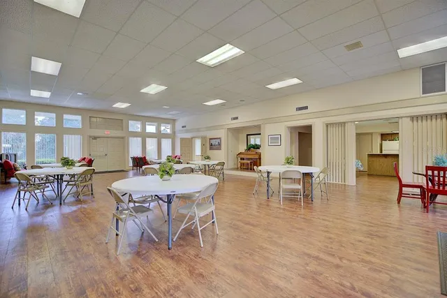 $198,900 | 2025 Sylvester Road, Unit H2, Lakeland, FL 33803